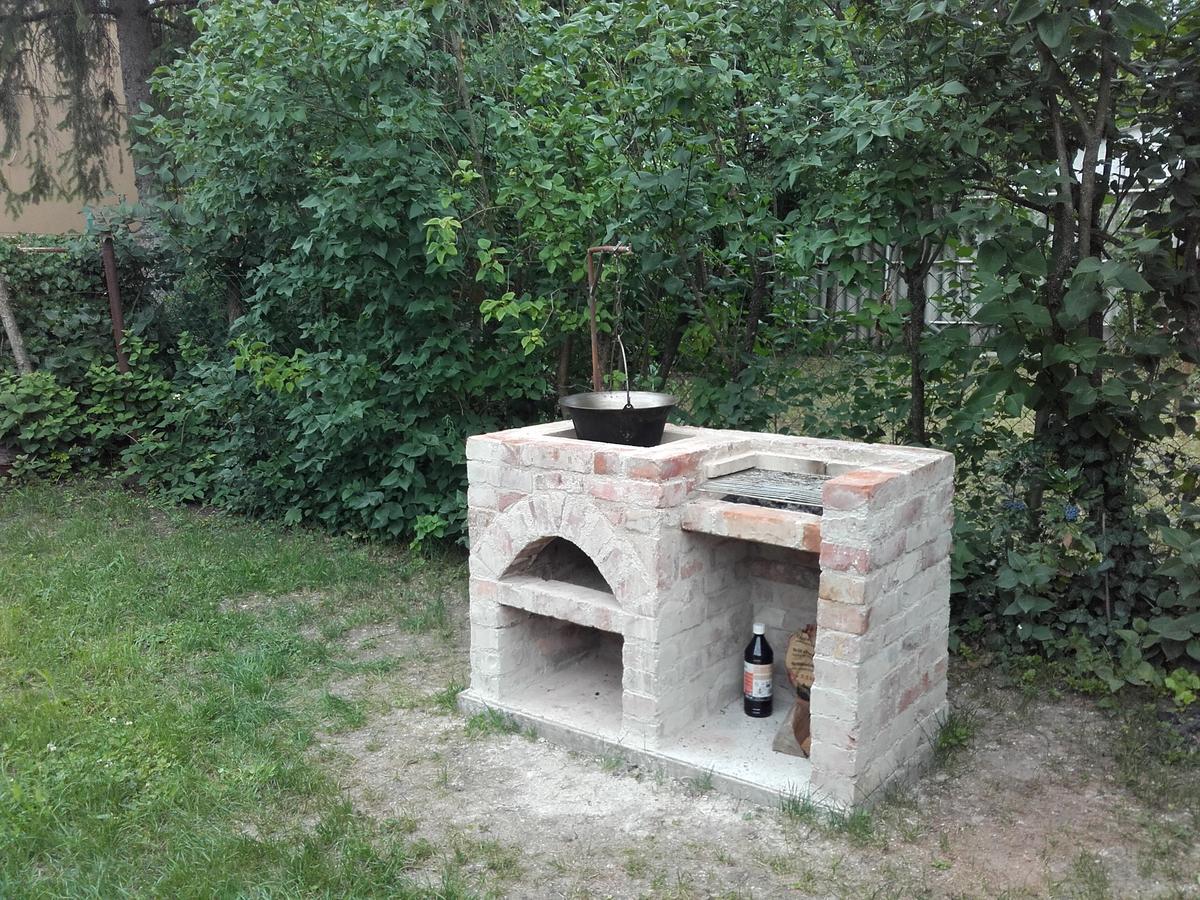 Menta Apartman Mezőkövesd Buitenkant foto