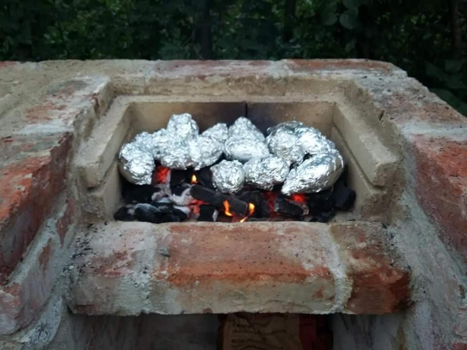 Menta Apartman Mezőkövesd Buitenkant foto
